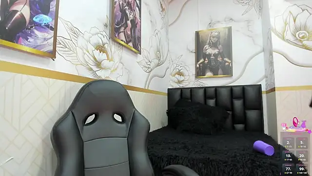 alicee  mature online show from July 29, 3:17 am