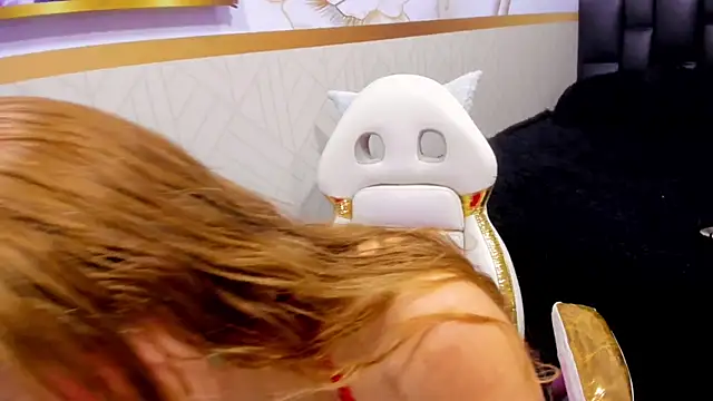 alicee  mature online show from March 14, 8:04 pm