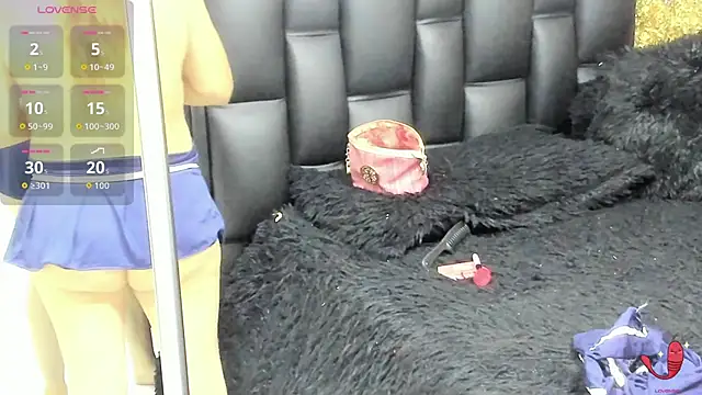 alicee  mature online show from March 31, 6:54 pm