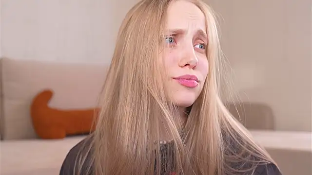 Appr0ved  online show from March 21, 3:05 pm