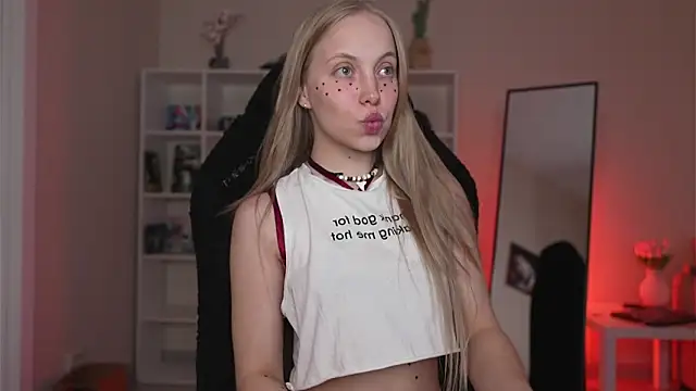 Appr0ved  online show from February 14, 3:12 pm