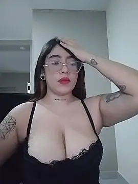 Helll girll online show from March 4, 4:42 am