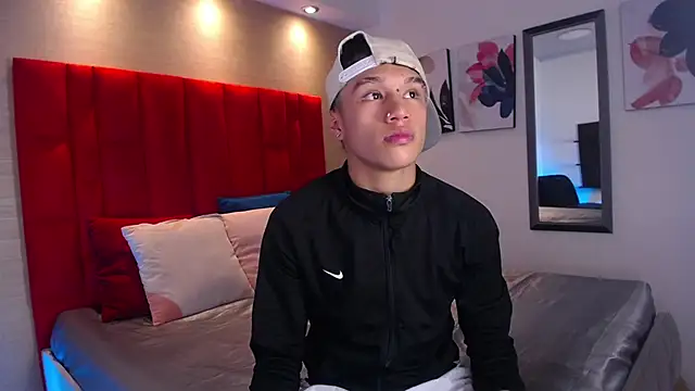 Dominik Souza online show from March 7, 6:02 pm