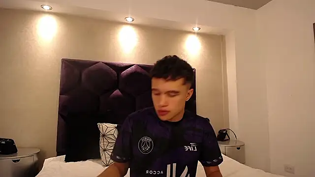 Dominik Souza online show from March 13, 8:36 pm