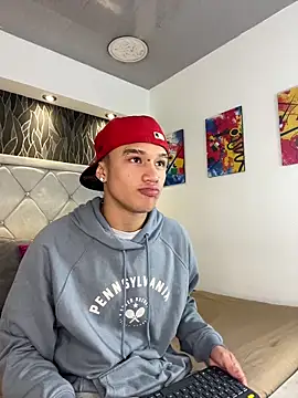 Snapshot of Dominik_Souza chatting on February 2, 1:10 pm Dominik Souza online show from February 2, 1:10 pm