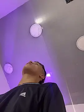 Dominik Souza online show from March 27, 9:27 pm