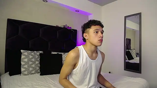 Dominik Souza online show from March 10, 6:56 pm