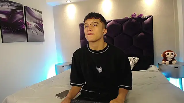 Dominik Souza online show from March 20, 10:00 pm