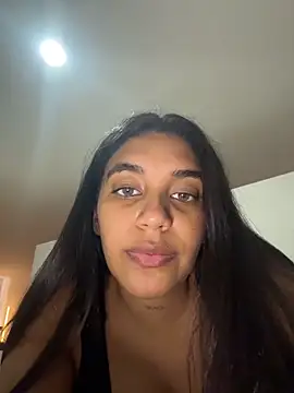 Arianna-Dior online show from June 14, 9:49 pm