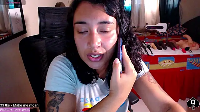 Snapshot of Robin_H00t_2 chatting on February 26, 7:36 pm Robin H00t 2 online show from February 26, 7:36 pm