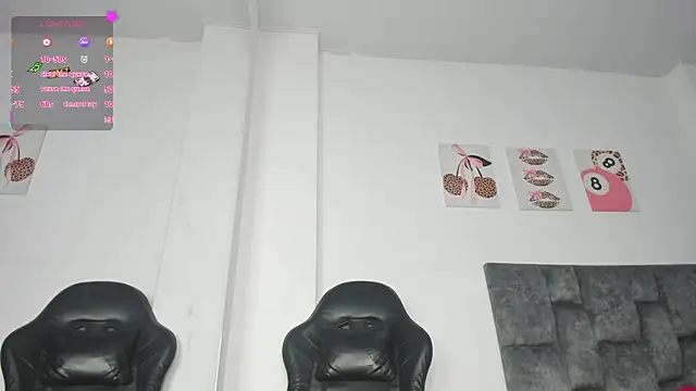 Snapshot of Isabella_Moon9 chatting on May 19, 11:17 am Isabella Moon9 online show from May 19, 11:17 am