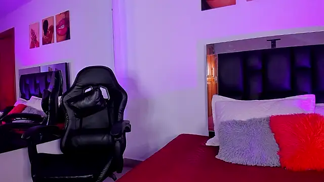 Isabella Moon9 online show from February 9, 11:41 am