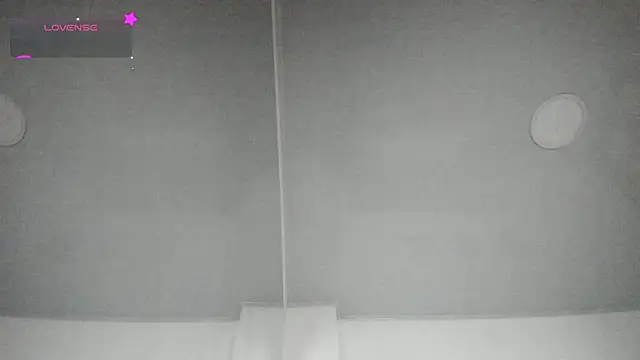 Snapshot of Isabella_Moon9 chatting on May 28, 11:49 am Isabella Moon9 online show from May 28, 11:49 am
