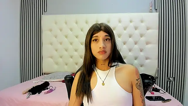 tammy bensom1 online show from March 28, 1:23 pm