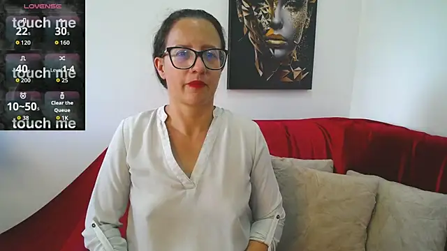 sara marrisson online show from June 5, 8:47 pm