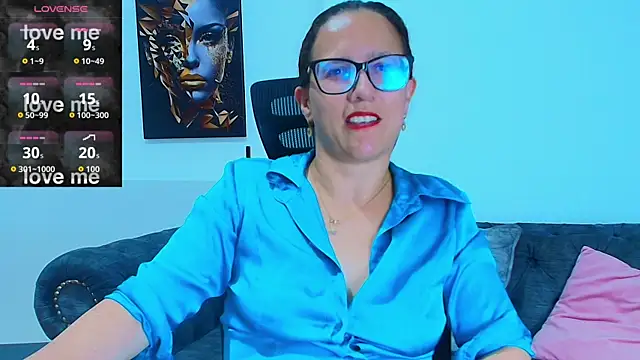 sara marrisson online show from March 24, 9:15 pm