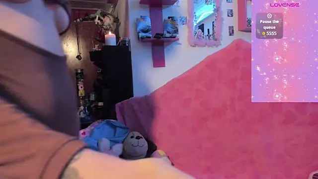 Rebecahart online show from March 24, 5:18 am