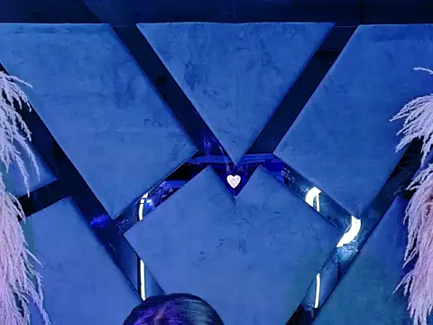 KylieWhitee online show from February 28, 10:26 am