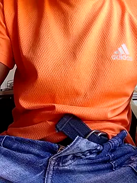 Snapshot of negrim10 chatting on February 27, 1:55 pm negrim10 online show from February 27, 1:55 pm