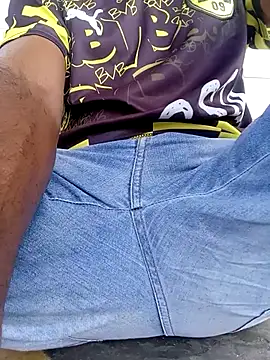 Snapshot of negrim10 chatting on February 9, 2:26 pm negrim10 online show from February 9, 2:26 pm