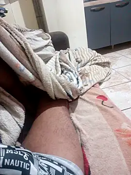 Snapshot of negrim10 chatting on February 3, 2:53 am negrim10 online show from February 3, 2:53 am