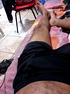 Snapshot of negrim10 chatting on February 3, 9:53 pm negrim10 online show from February 3, 9:53 pm