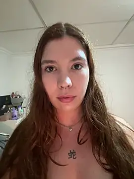 Snapshot of ineesdelrey chatting on February 13, 12:21 am ineesdelrey online show from February 13, 12:21 am