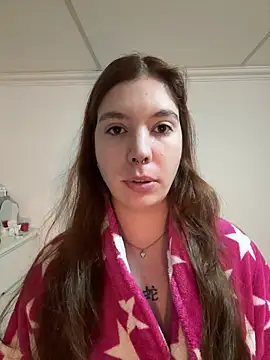 Snapshot of ineesdelrey chatting on February 6, 8:27 pm ineesdelrey online show from February 6, 8:27 pm