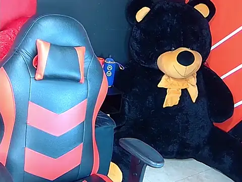 Snapshot of thyara_noa chatting on February 20, 7:16 pm thyara noa online show from February 20, 7:16 pm