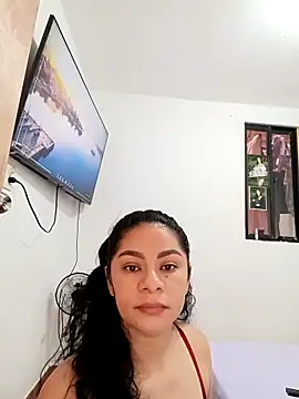 luna pinky online show from April 9, 3:40 pm