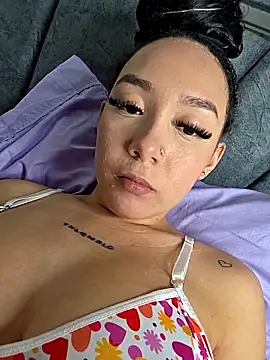 alaia princess online show from March 22, 11:50 pm