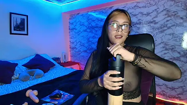 Camila IRoose online show from February 6, 9:44 pm