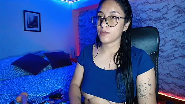 Camila IRoose online show from February 15, 4:35 am