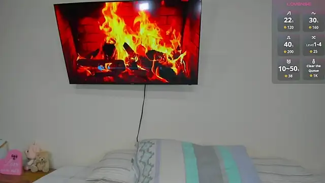 Alessandra 01 online show from July 9, 1:32 pm
