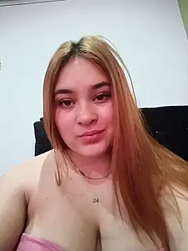 Snapshot of katty_42 chatting on July 4, 5:17 pm katty 42 online show from July 4, 5:17 pm