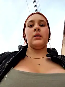 Snapshot of katty_42 chatting on February 12, 10:20 pm katty 42 online show from February 12, 10:20 pm