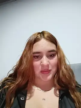 Snapshot of katty_42 chatting on June 11, 12:32 am katty 42 online show from June 11, 12:32 am