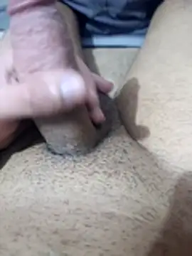 Snapshot of Johnbahi6 chatting on February 24, 9:59 pm Johnbahi6 online show from February 24, 9:59 pm