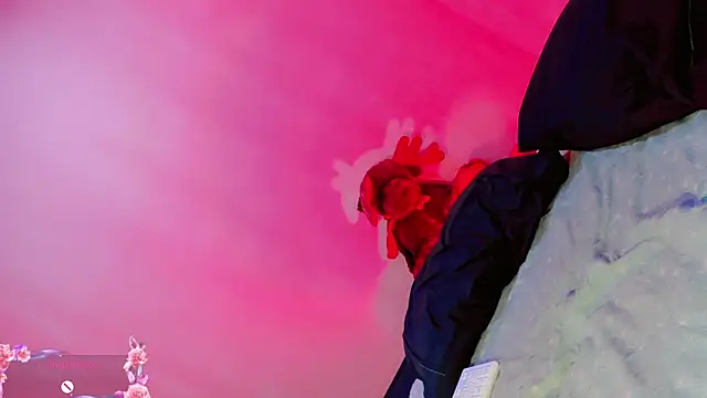 Snapshot of zoe_rous2 chatting on February 24, 12:50 pm zoe rous2 online show from February 24, 12:50 pm