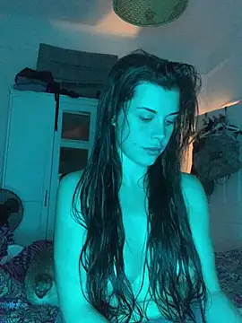 Snapshot of houseofnova chatting on March 2, 9:33 pm houseofnova online show from March 2, 9:33 pm