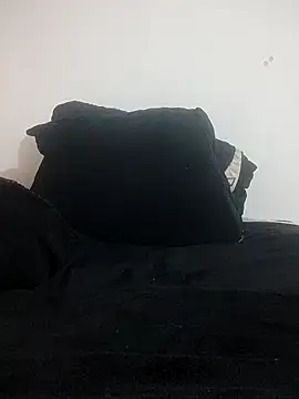 hairyandbigmann online show from February 3, 2:53 am