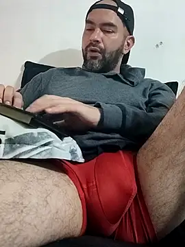 hairyandbigmann online show from March 7, 5:14 am