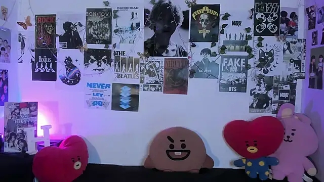 Snapshot of hellen_alexa chatting on February 5, 4:52 am hellen alexa online show from February 5, 4:52 am