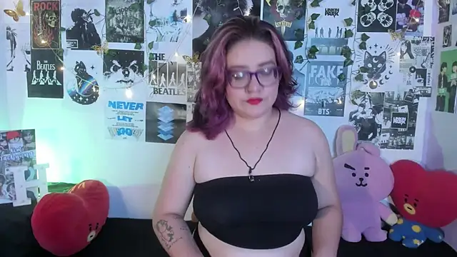 Snapshot of hellen_alexa chatting on February 12, 3:28 am hellen alexa online show from February 12, 3:28 am