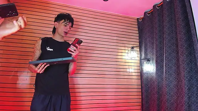 TheBatMansion online show from March 20, 2:01 am