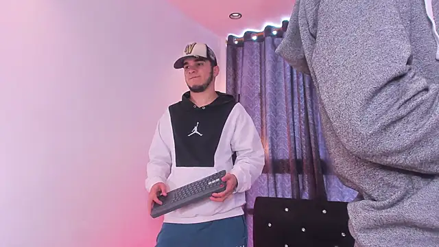 TheBatMansion online show from May 4, 6:44 pm