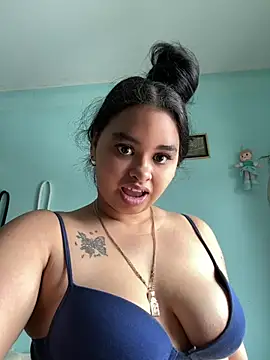 Aloyenita online show from May 7, 10:51 am