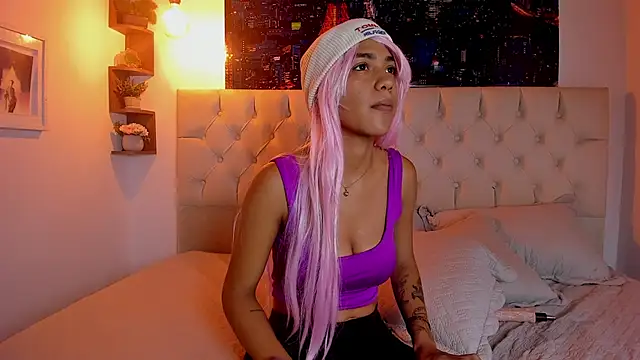 iris blair1 online show from March 5, 9:00 pm