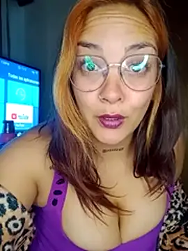 Snapshot of kuramaqueen chatting on July 6, 3:57 am kuramaqueen online show from July 6, 3:57 am