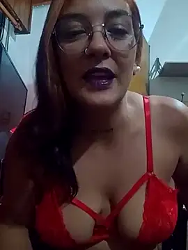 kuramaqueen online show from April 9, 3:19 am